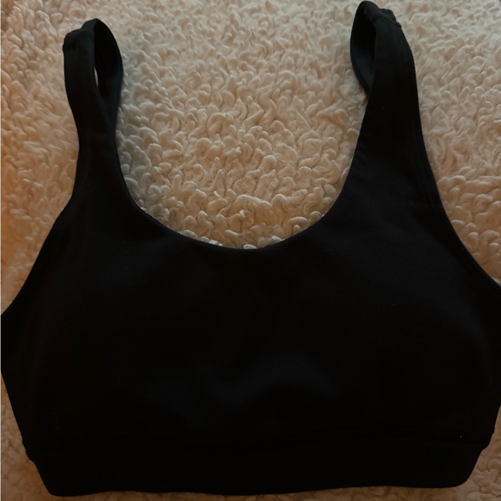 Ptula Black extra small sports bra